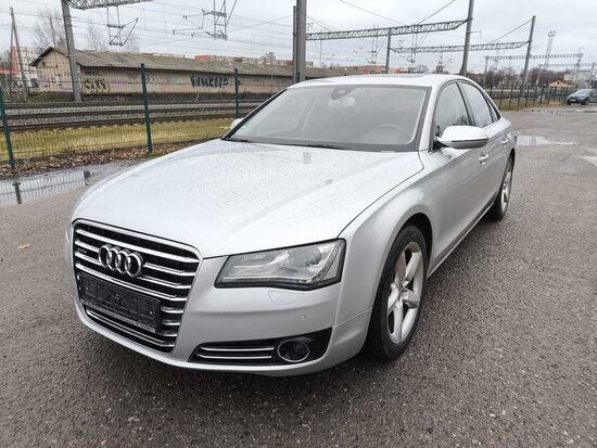 Audi A8 2010 m.